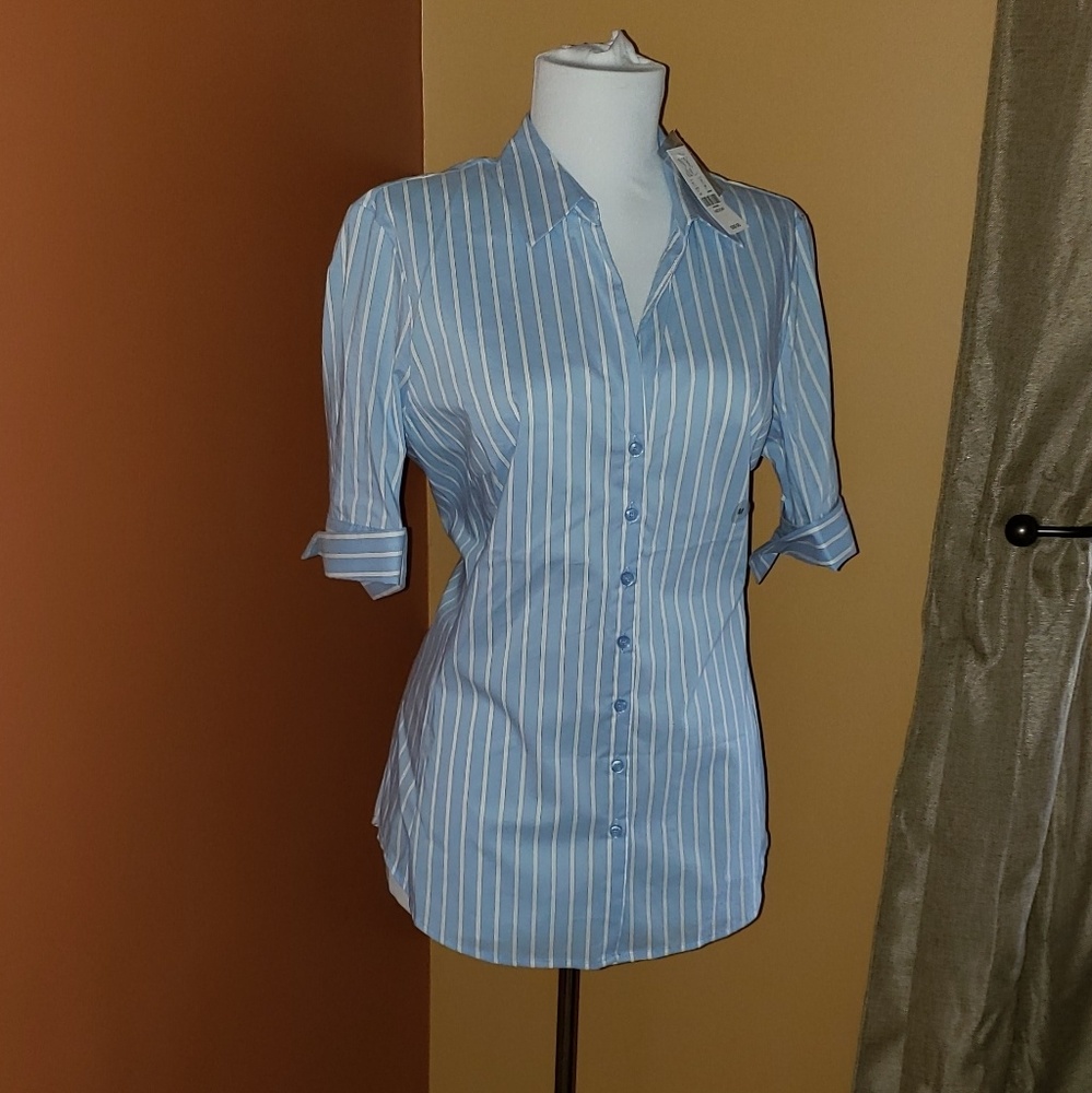 Short sleeve dressier button up